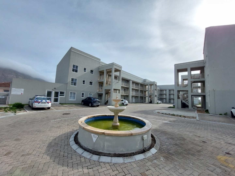 To Let 2 Bedroom Property for Rent in Muizenberg Western Cape